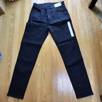 UNIQLO EZY 청바지 블랙 M 사이즈 새상품