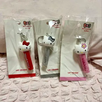 [가격 인하!] Hello Kitty 3COINS 립 참 3종 세트