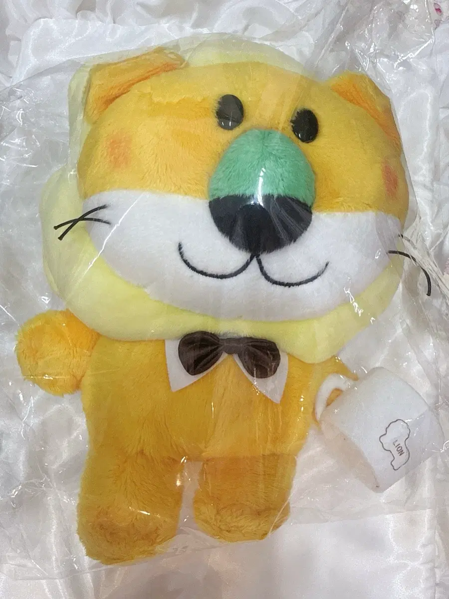 타베코 라이언 인형