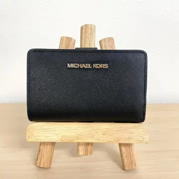 MICHAEL KORS 이단 접이식 지갑 블랙 마이클코어스 다중 수납 가죽