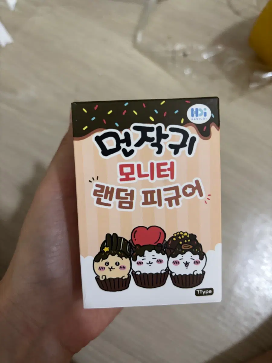 먼작귀 모니터 치이카와 랜덤 피규어 하늘다람쥐 모몽가