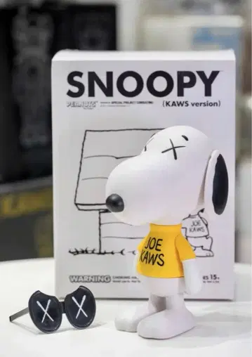KAWS x Original Fake SNOOPY