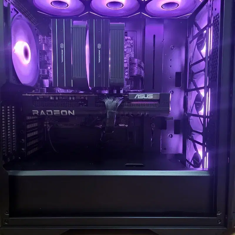 AMD 라이젠 9800x3d, 라데온 rx9070xt 등 컴퓨터 본체 판매