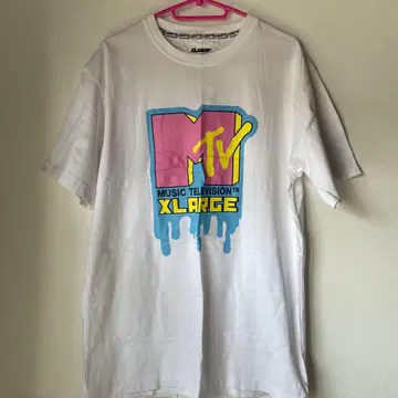 새상품급 XLARGE MTV 콜라보 T셔츠