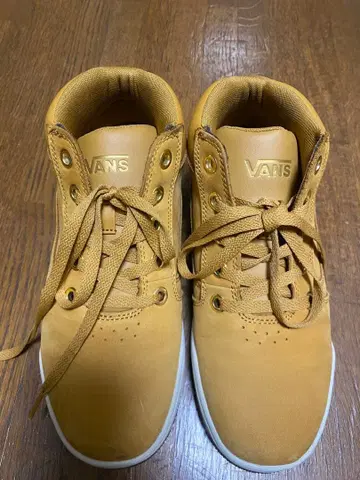 VANS 스니커즈 V2810 카멜 24.5cm