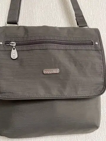 Baggallini 숄더백 다크 브라운