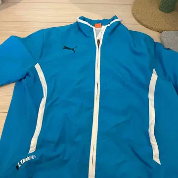 PUMA v1.08 자켓 블루