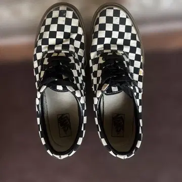 VANS 체크 무늬 깃발 스니커즈