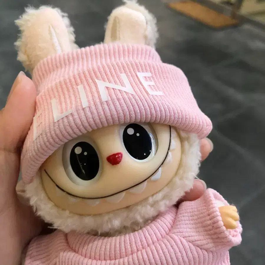 셀린느 핑크 라부부