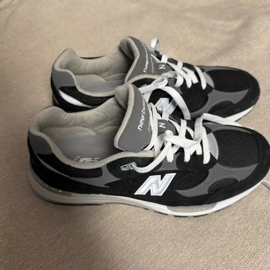뉴발란스 992 블랙 275 새상품