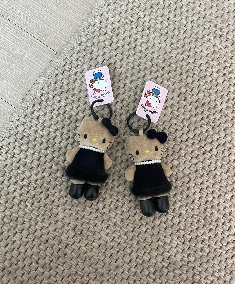 [새상품] 롱다리 키티 미니 인형 키링