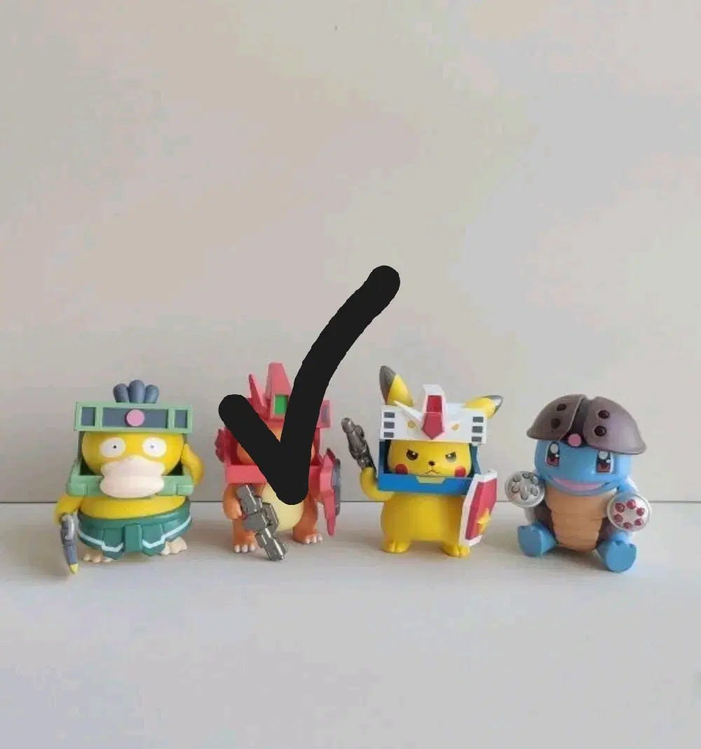 포켓몬 건담피규어