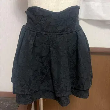 미셸 마카롱 MichellMacaron 블랙 레이스 슬림 레그 스커트 프리 사이즈