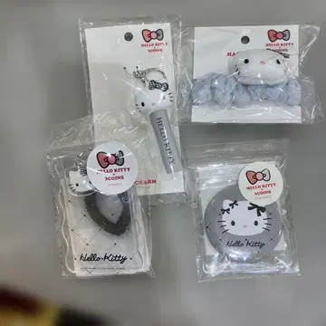 HELLO KITTY x 3COINS 굿즈 4세트