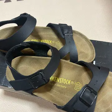 BIRKENSTOCK 샌들 블랙 사이즈 36