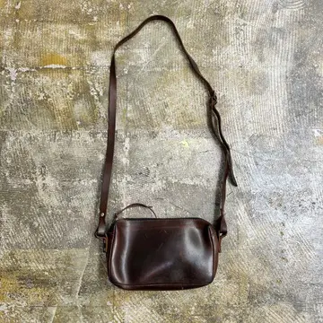 FERNAND LEATHER 페르난도 가죽 숄더백