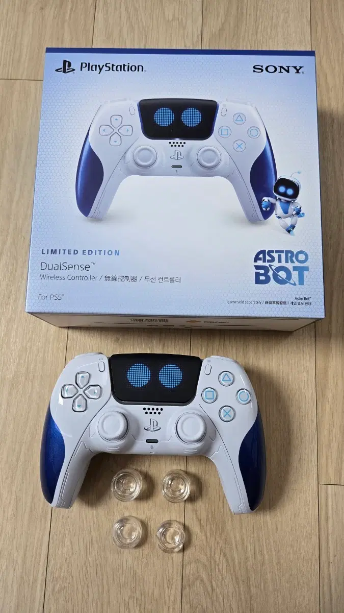 소니 듀얼센스 컨트롤러 PS5 에디션 아스트로봇