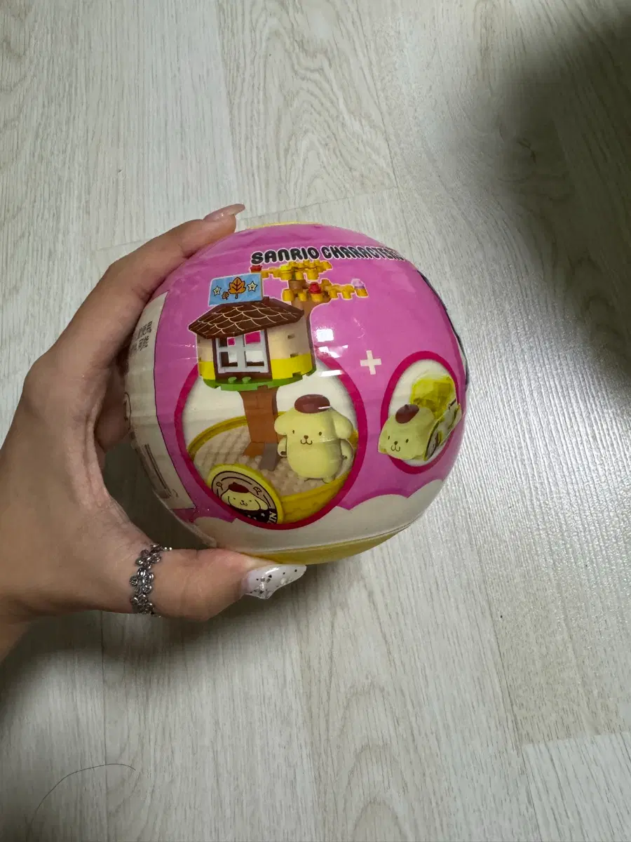 산리오 폼폼푸린 캡슐 토이 가챠