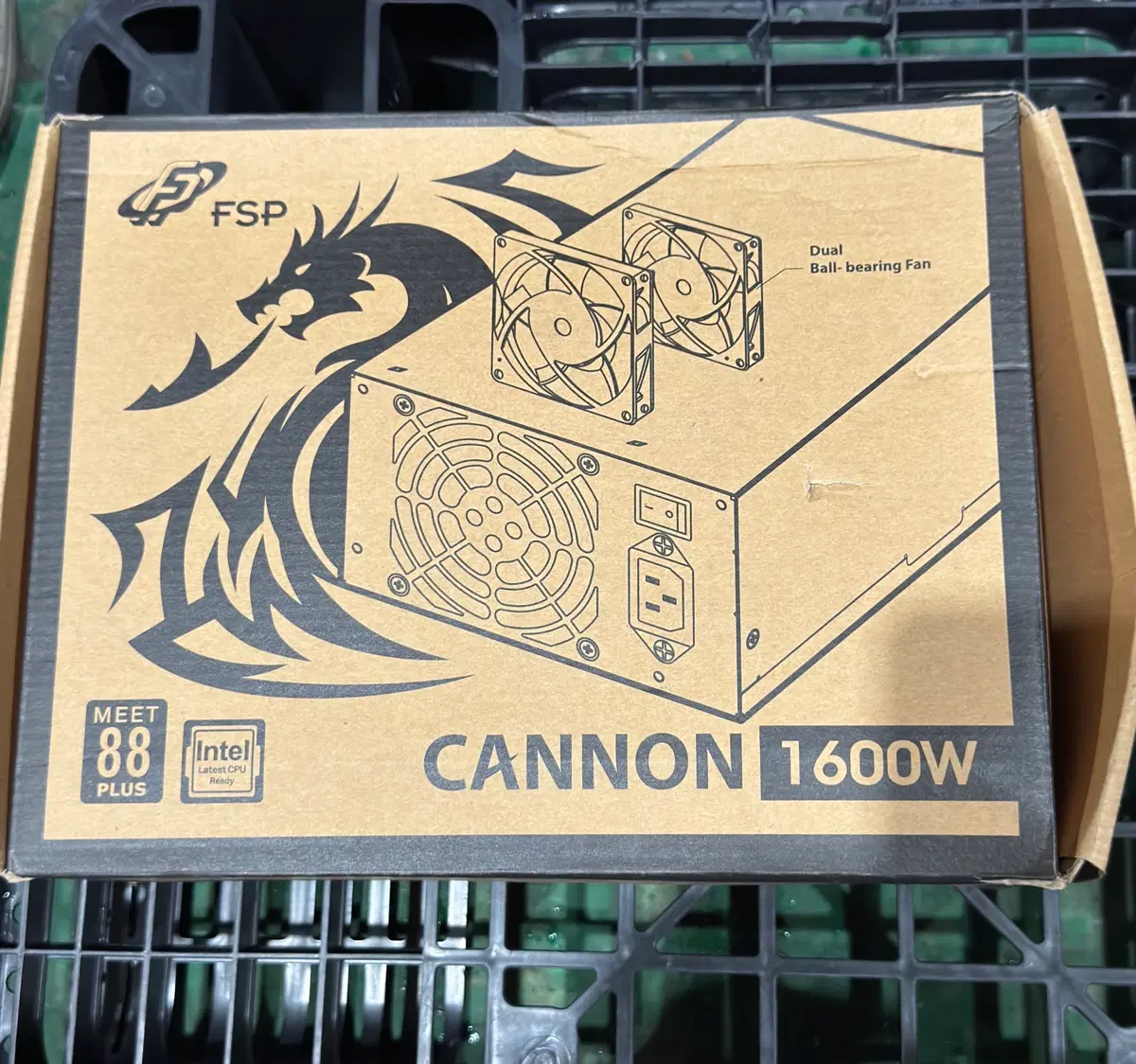 FSP CANNON 1600W 파워 서플라이