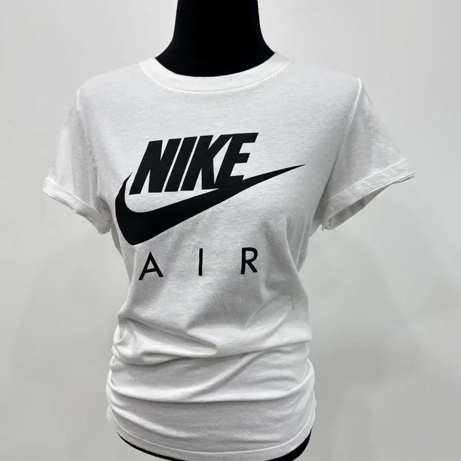 Nike 나이키 스우시 여성 반팔 티셔츠M