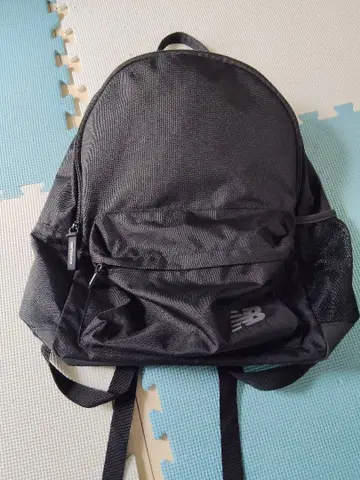 뉴발란스 백팩 블랙 새상품급