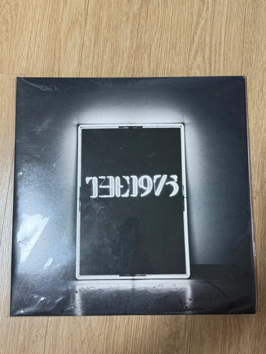 the 1975 1집 한정판