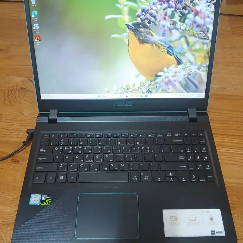asus 게이밍노트북 X560ud,i7-8세대,gtx1050 하자있음