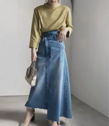 AMERI 비대칭 데님 롱 스커트