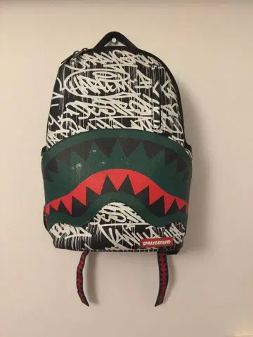 SPRAYGROUND 샤크 백팩 백팩