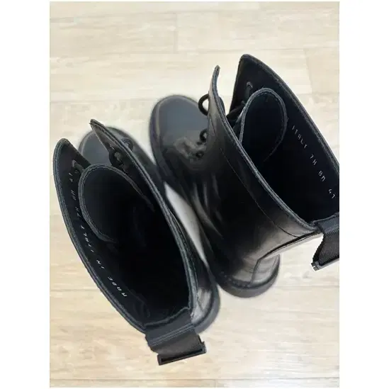 디올 디올/ 아카이브 07FW NAVIGATE 컴뱃 부츠 나파 레더 버전 / 41 사진 5