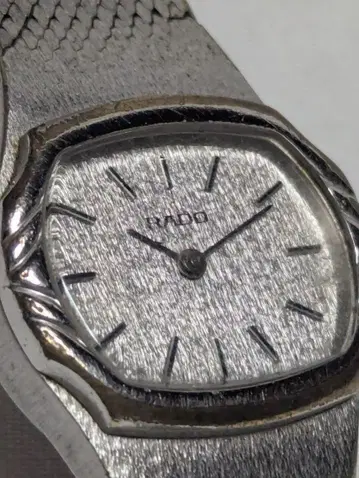 컨디션 최상 RADO 라도 손목시계 실버 컬러 쿼츠