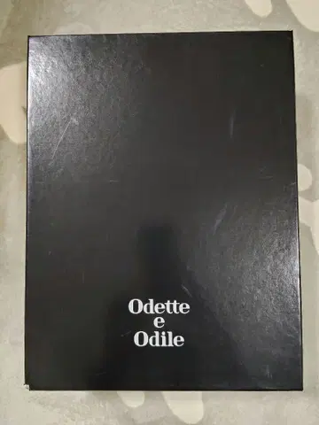 새상품급 오데뜨 앤 오딜 사이드 고어 부츠 블랙 24cm