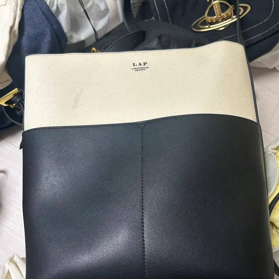LAP 라미스 빅 숄더백