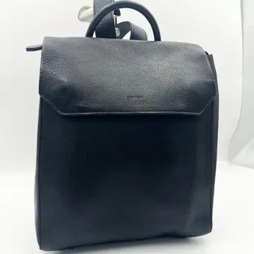 겐텐 미네르바 컴팩트 백팩 로고 가죽 플랩 블랙