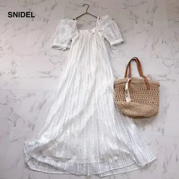 새상품급 SNIDEL 레이스 롱 원피스 벨티드 타이 원피스 화이트