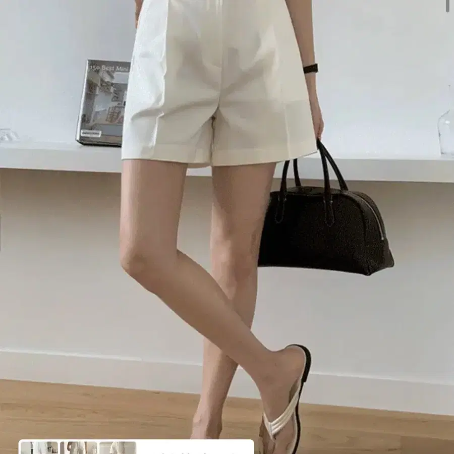 메리어라운드 화이트 핀턱 반바지