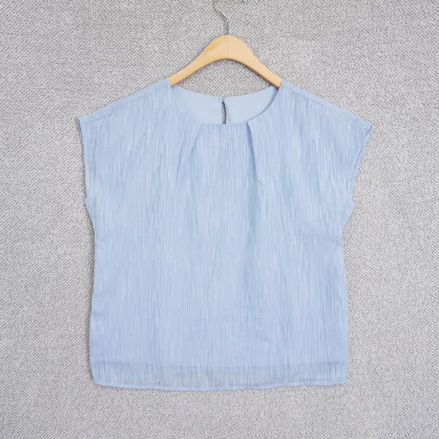 올리비에 26SS 여성 넉넉 크링클 캡소매 블라우스 55size