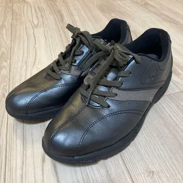 [새상품급] MIZUNO 사이드 지퍼 달린 워킹화 24.5cm