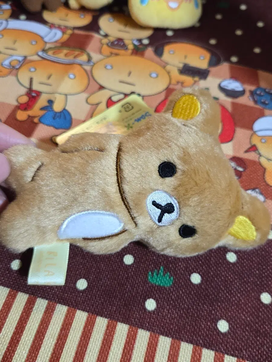 산엑스정품 리락쿠마 부라사게 납작 뒷짐 리락쿠마인형 키링 새상품