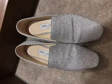 새상품급 JIMMY CHOO 글리터 펌프스 로퍼 실버
