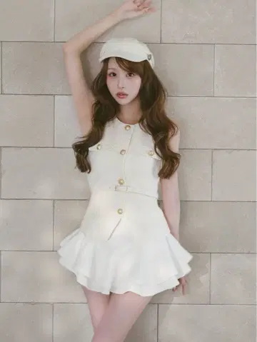 Darich 다리치 내로우 벨트 슬리브리스 트위드 상의