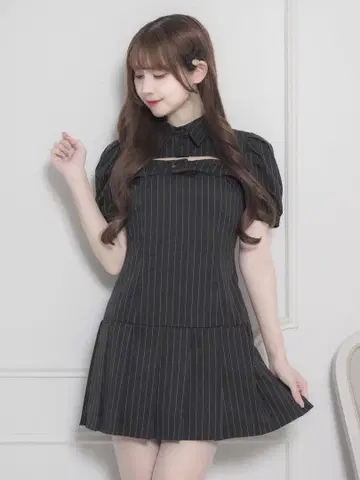 pium 벨트 스트라이프 원피스 블랙
