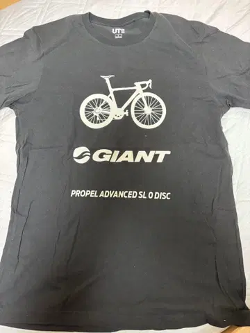 UNIQLO UT GIANT 로드 바이크 티셔츠