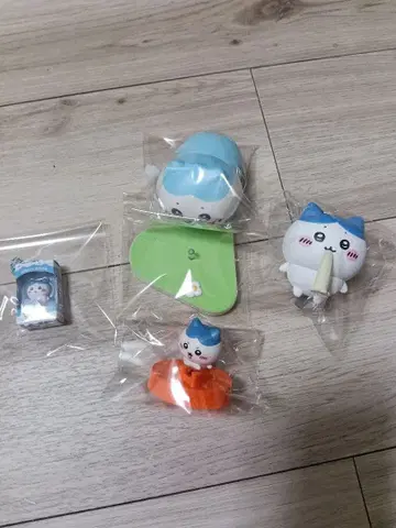 치이카와 (먼작귀) 하치와레 피규어 세트