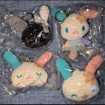 산리오 우사하나 봉제 인형 키링 4종 컴프