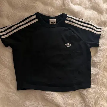 adidas Originals 크롭 T셔츠