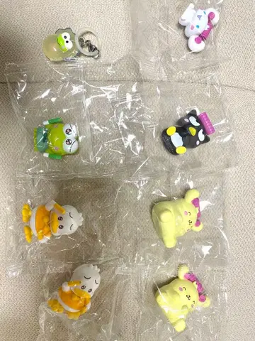폼폼푸딩 시나모롤 케로케로케로피 배드바츠마루 오리의 페클