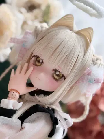 DDH-28 세미 화이트 스킨 커스텀 헤드 + 아이 + 덤 소프트 비닐