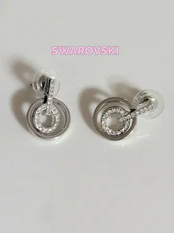 SWAROVSKI 파베 서클 스터드 귀걸이