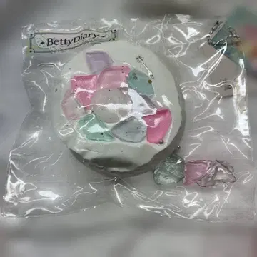 베티 다이어리 스퀴즈 보석 케이크